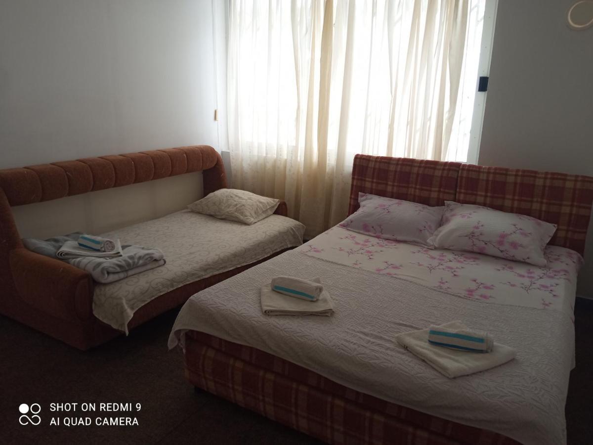 Apartman Jeca เทรบินเย ภายนอก รูปภาพ